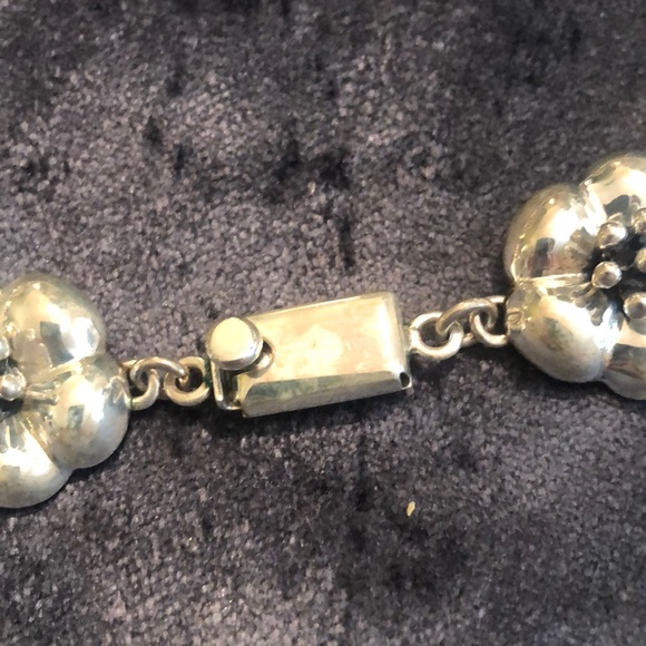 Vintage J.R.I. Sterling Silver Floral Necklace, made in Mexico - Picture 3 of 7